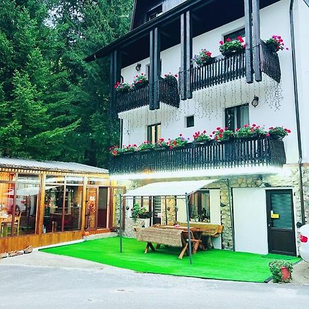 Cabana Din Poienita Poiana Brasov Exterior foto